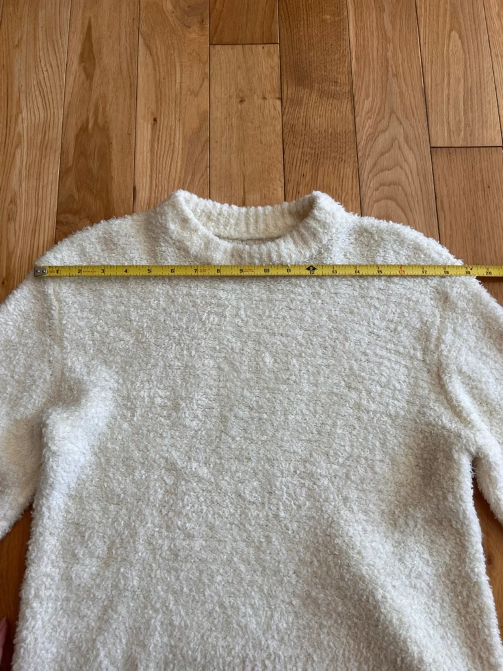 Pistola Alpine Cozy Crew Neck Sweater Cream Boucle Fuzzy Wool Blend Size XS - Picture 9 of 9